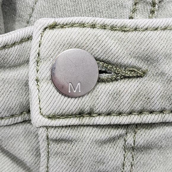 Mossimo Shorts Womens 6/28R Green Mid Rise Midi Cuffed Stretch Denim Casual - Picture 12 of 14